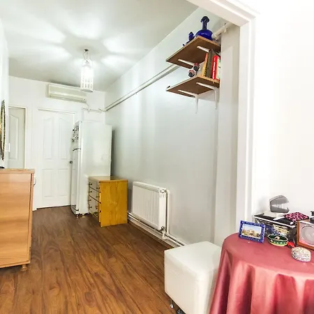 דירה Cihangir Amedis Suites *
