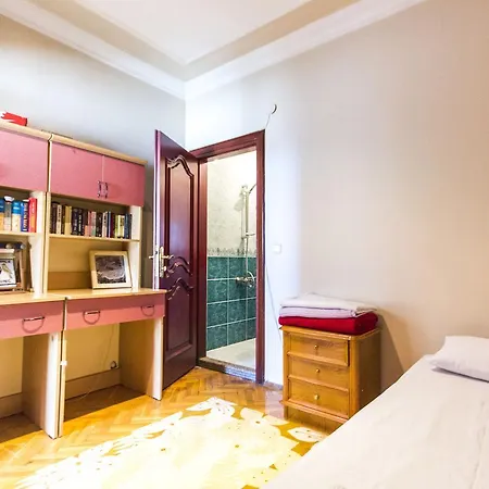 דירה Cihangir Amedis Suites *